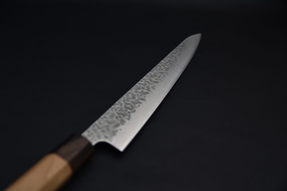 Hitohira Futana Stainless Tsuchime Damascus Sujihiki 240mm Cerisier