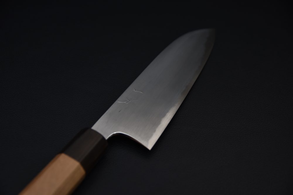 Hitohira Gorobei Rikichi Aogami #2 Kasumi Santoku 170mm Cerisier