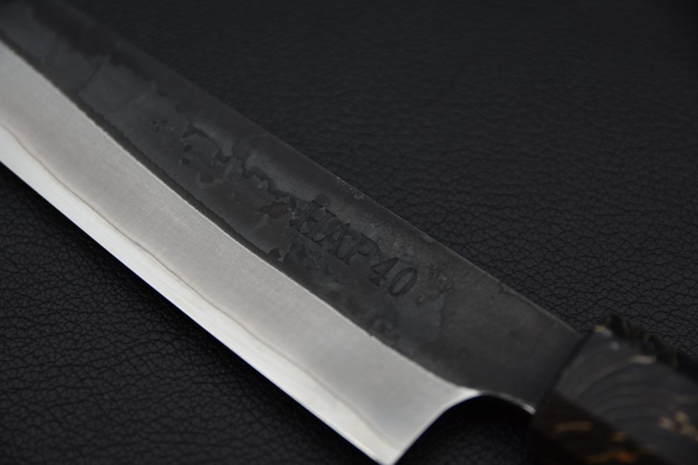 Yoshida Hamono HAP 40 Kiritsuke Petty 135mm Kurouchi Loupe D'érable (Noir)