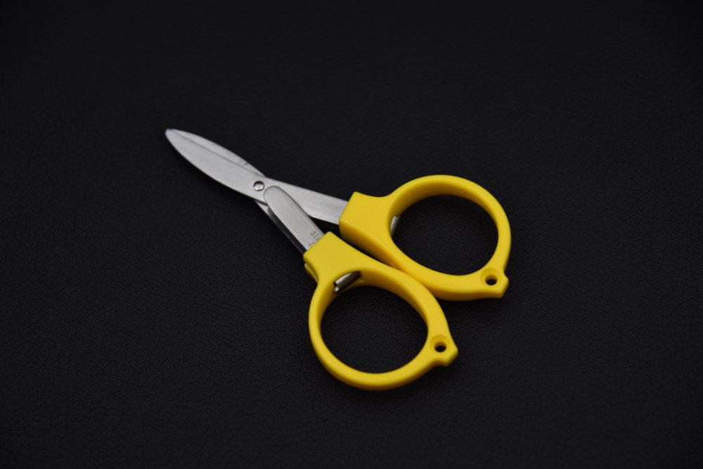 Yoshida Megane Ciseaux De Poche Jaune