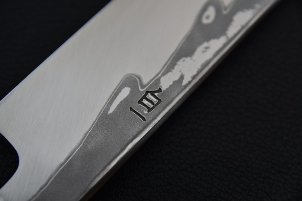 Hitohira Kikuchiyo Mosuke Enmon Shirogami #1 Yanagiba 270mm Ziricote (Mirror Polished/ Saya)