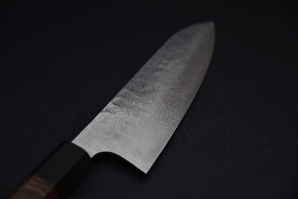 Hatsukokoro Ginyo Ginsan Tsuchime Damascus Santoku 180mm Wenge