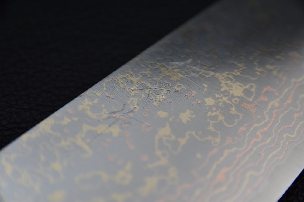 Saji Hamono VG10 Rainbow Damascus Bunka 180mm Corne De Vache