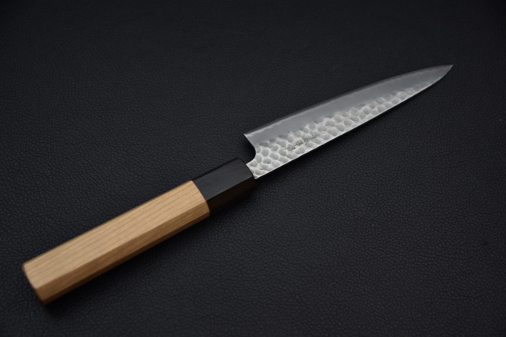Hitohira Futana SB Migaki Tsuchime Petty 135mm Cerisier