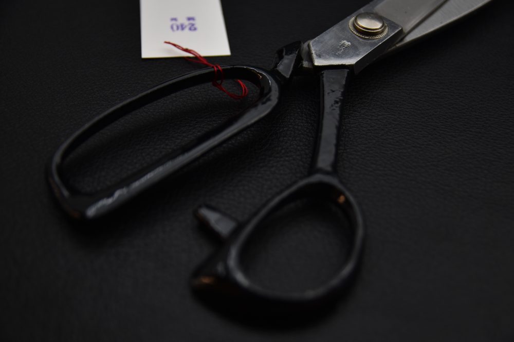 Morihei Yoshitomo Ciseaux 240mm