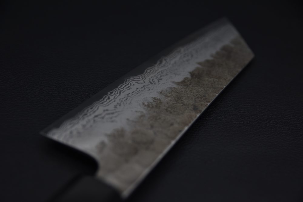 Hatsukokoro Inazuma Aogami Super Damascus Kurouchi Bunka 180mm Noyer