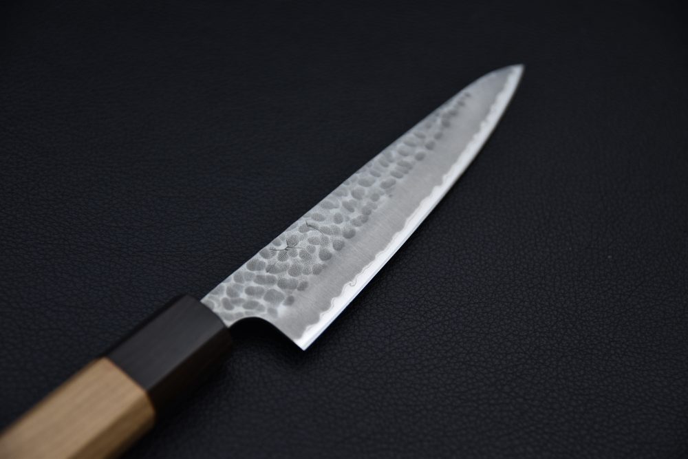 Hitohira Futana SB Migaki Tsuchime Petty 135mm Cerisier