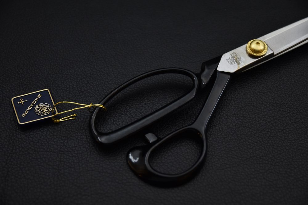 Shozaburo Ciseau à Tissus 220mm
