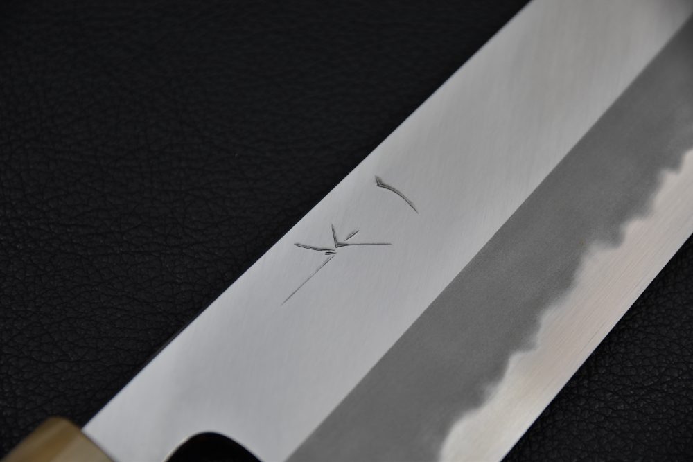 Hitohira Tanaka Kyuzo Aogami #1 Migaki Kiritsuke Gyuto 240mm Taihei Ébène (Extra Height)