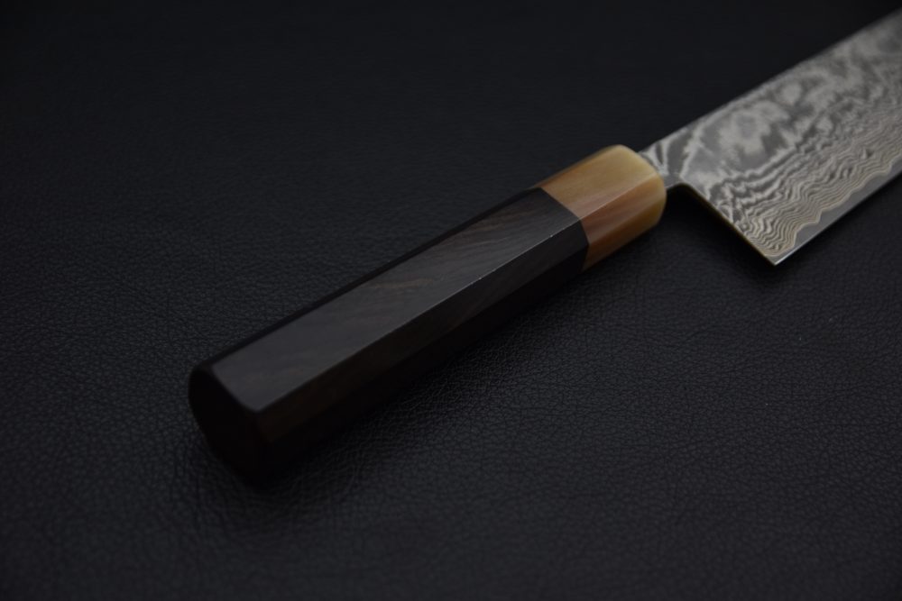 Shiro Kamo SG2 Kurozome Damascus Santoku 180mm Ébène