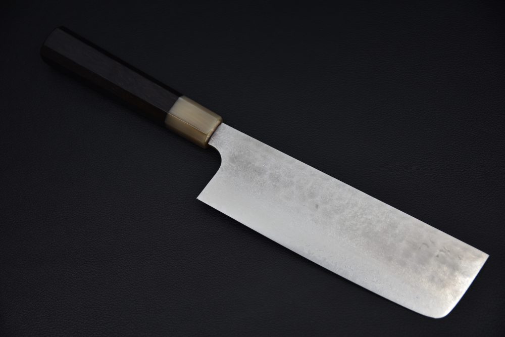 Hatsukokoro Ginyo Ginsan Tsuchime Damascus Nakiri 170mm Ébène