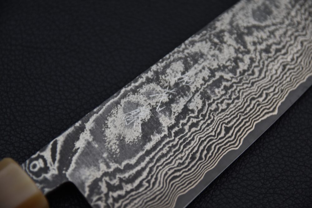 Shiro Kamo SG2 Kurozome Damascus Santoku 180mm Ébène