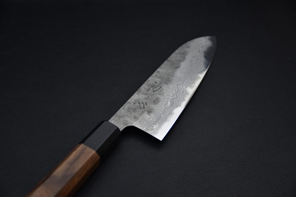 Hatsukokoro Inazuma Aogami Super Damascus Kurouchi Santoku 170mm Walnut