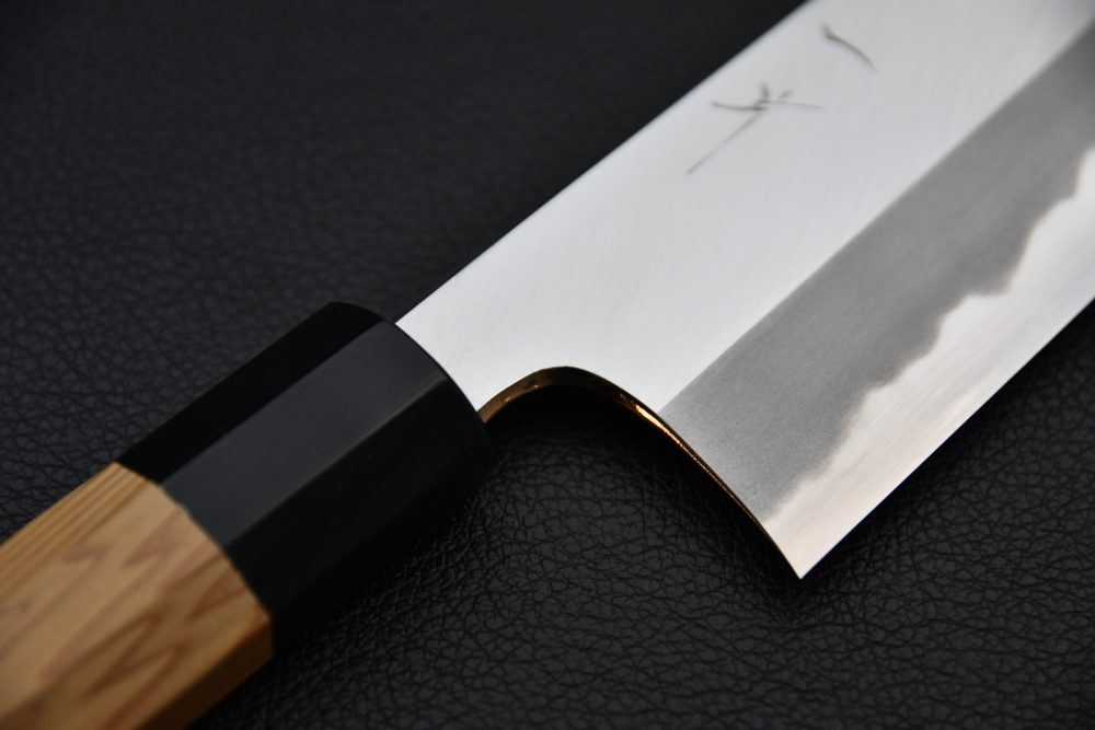 Hitohira Tanaka Kyuzo Aogami #1 Migaki Kiritsuke Gyuto 240mm Cèdre Japonais (Extra Height)