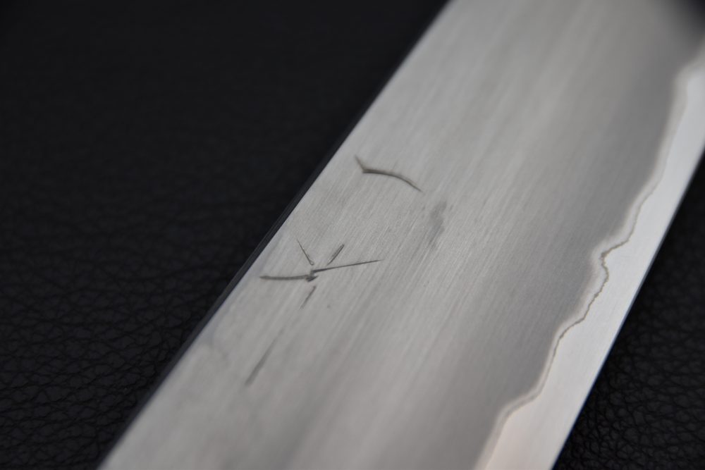 Hitohira Togashi Shirogami #1 Stainless Clad Kasumi Sujihiki 240mm Ébène