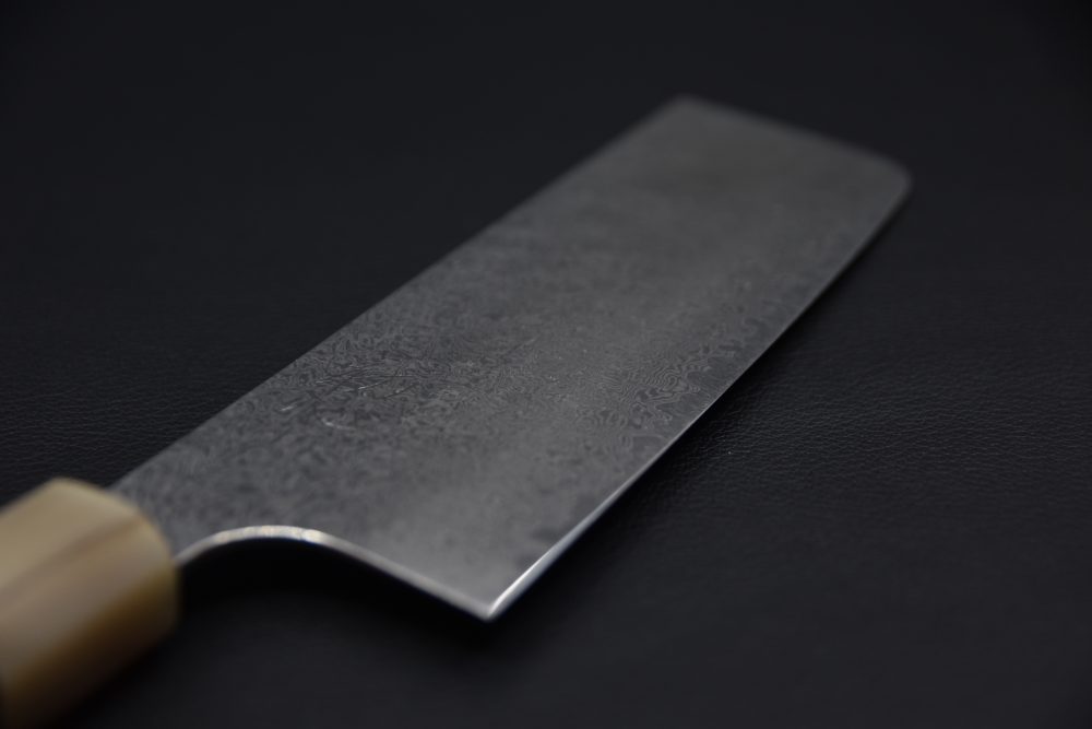 Hatsukokoro Ginyo Ginsan Tsuchime Damascus Nakiri 170mm Ébène