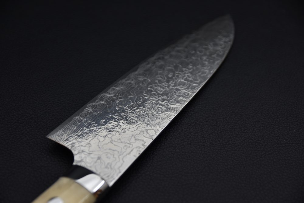 Takeshi Saji R2 Damascus Santoku 180mm Corne De Cerf