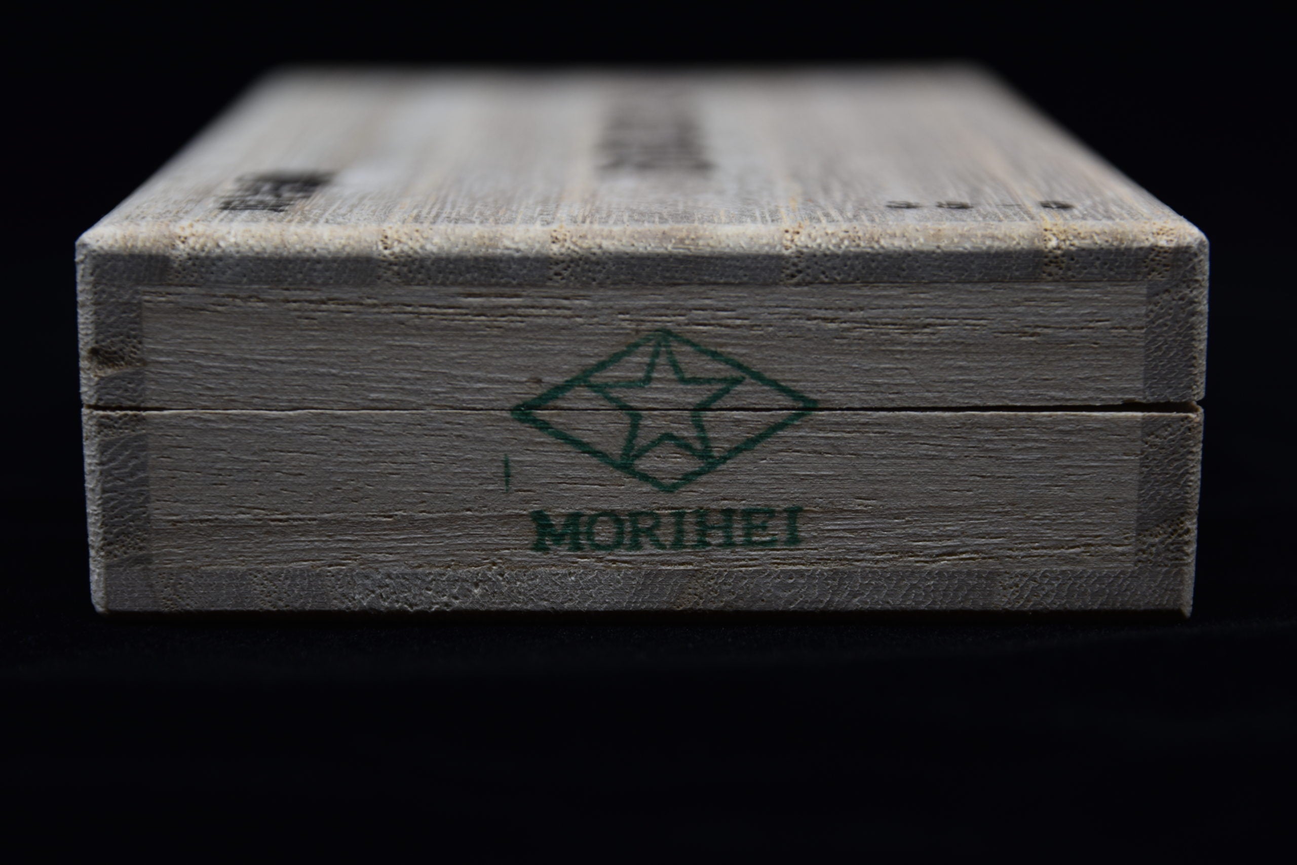 Morihei Akimitsu Jizuya Hazuya Pro Finger Stone (38-5)