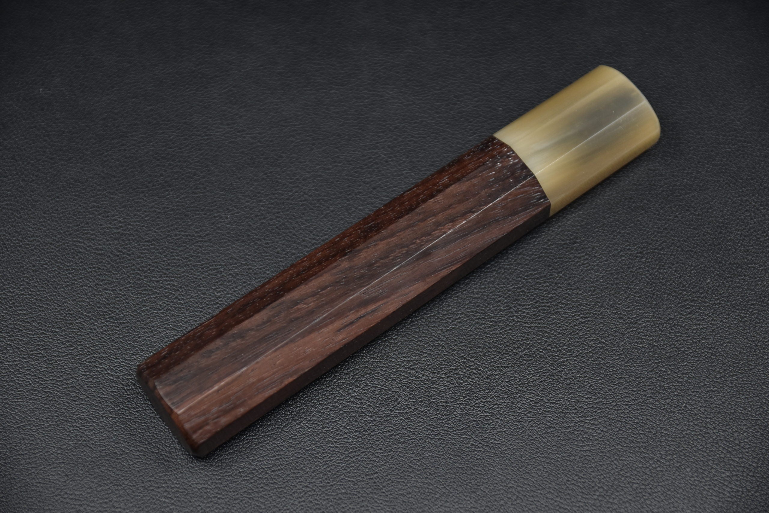 Taihei Manche en Bois de Rose et Corne Blonde 140mm