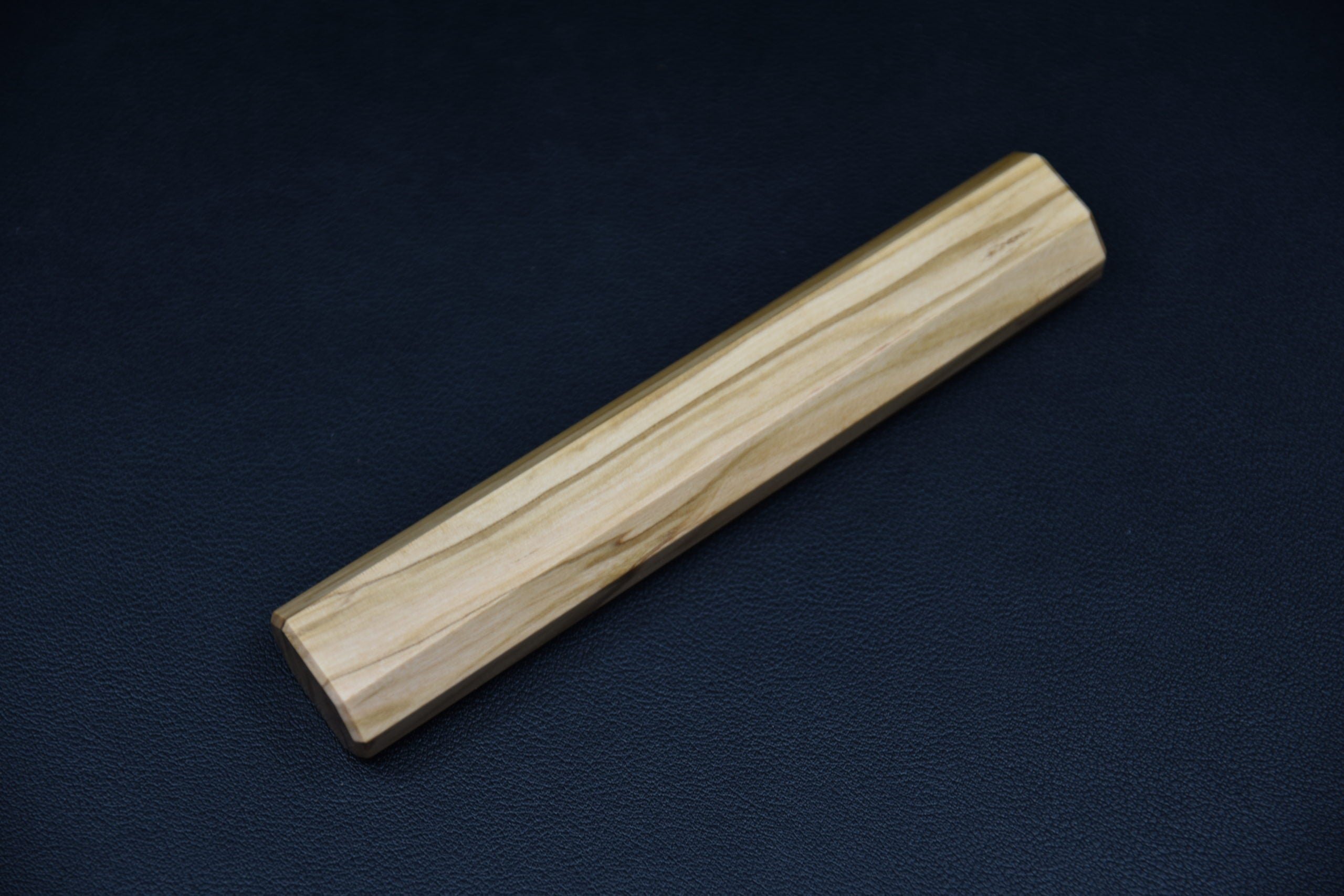 Hitohira Manche en Olive 140mm