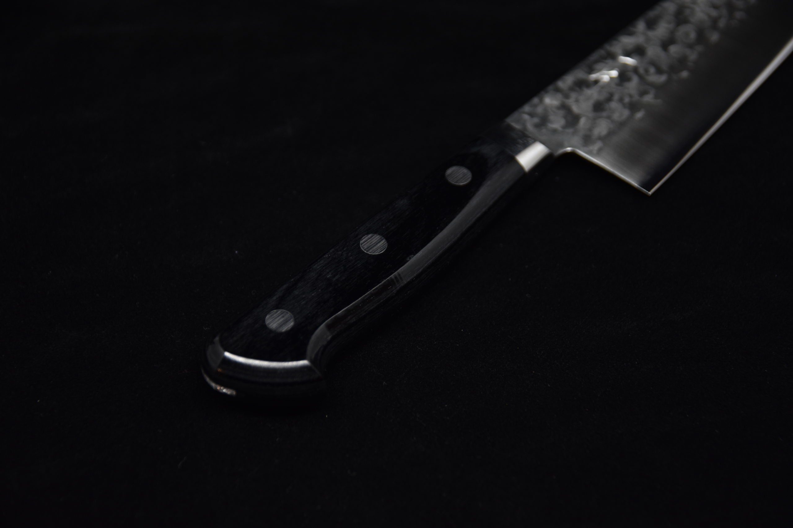 Hitohira T10 Tsuchime Santoku 170mm Bois de Pakka