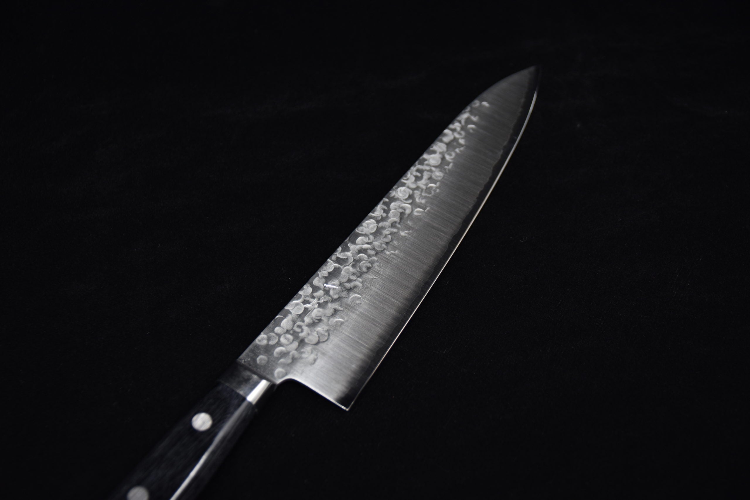 Hitohira T10 Tsuchime Gyuto 210mm Bois de Pakka