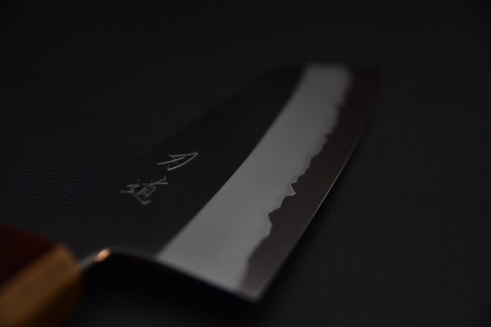 Hado Junpaku Shirogami #1 Stainless Clad Bunka 180mm Chêne Laqué