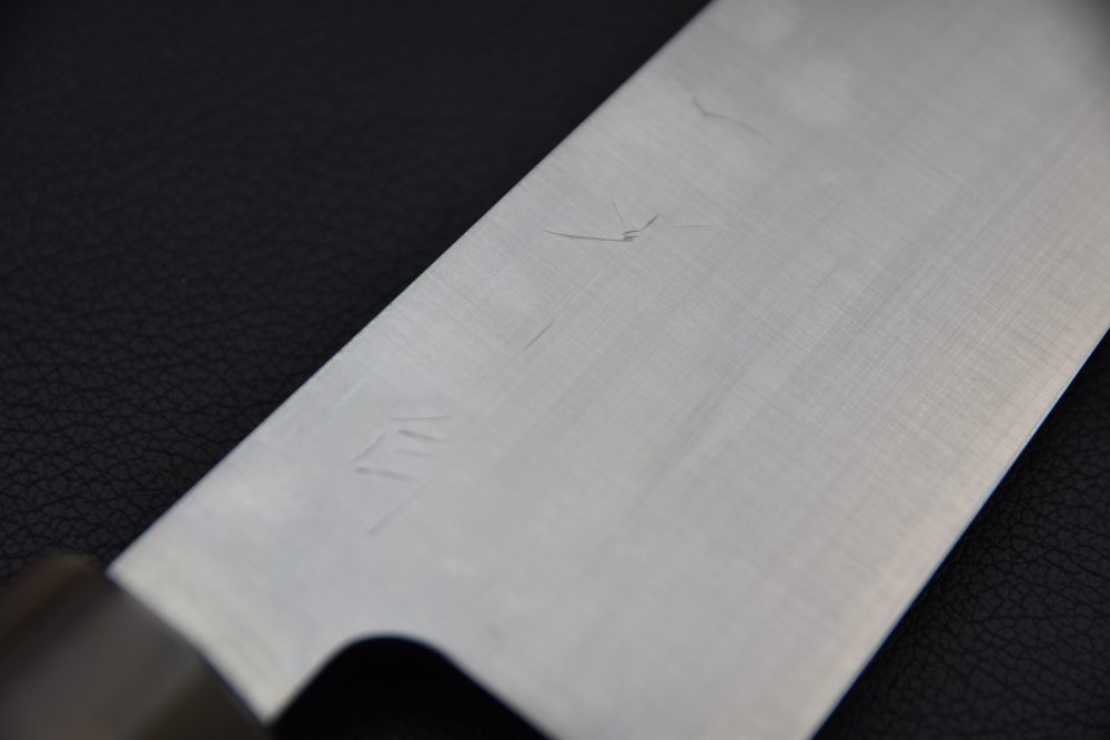 Hitohira AH Shirogami #2 Santoku 165mm Ébène