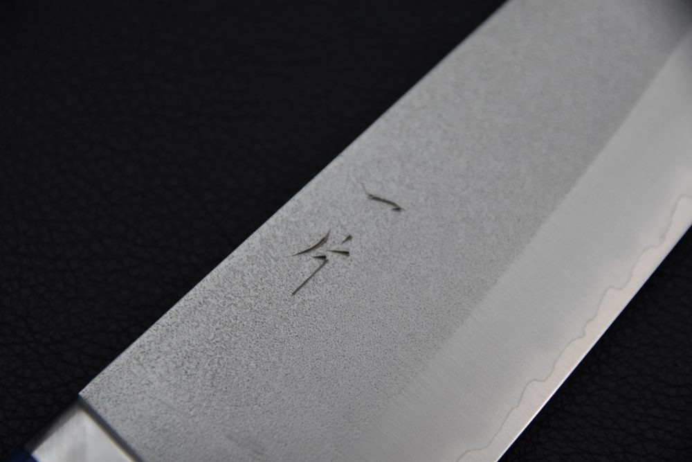 Hitohira NM Nashiji Santoku 170mm Pakka