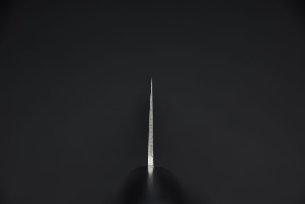 Hitohira Imojiya OKD Shirogami #2 Santoku 180mm Pakka