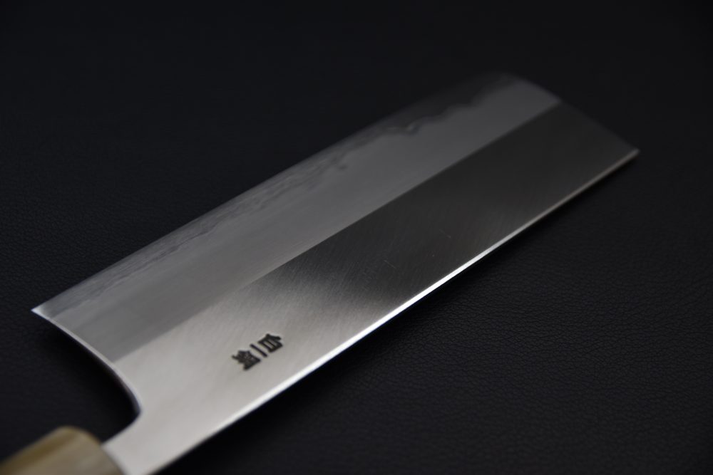 Hitohira Togashi Shirogami #1 Migaki Nakiri 180mm Taihei Ébène Makassar