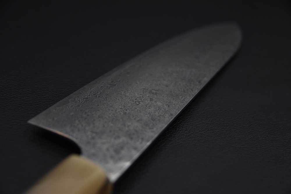 Hatsukokoro Ginyo Ginsan Tsuchime Damascus Santoku 180mm Ebony