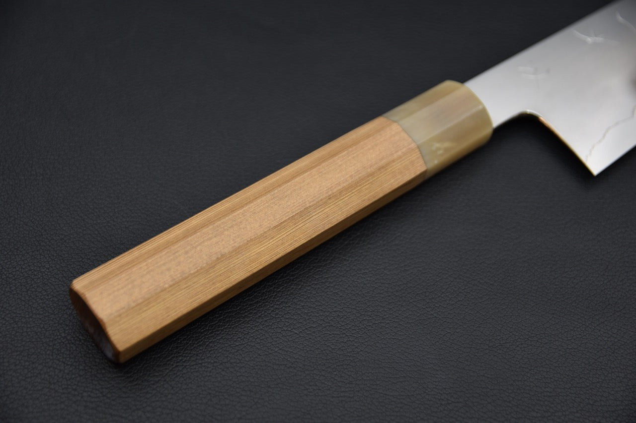Hitohira Kikuchiyo Izo Ginsan Gyuto 240mm Cèdre Yagusi