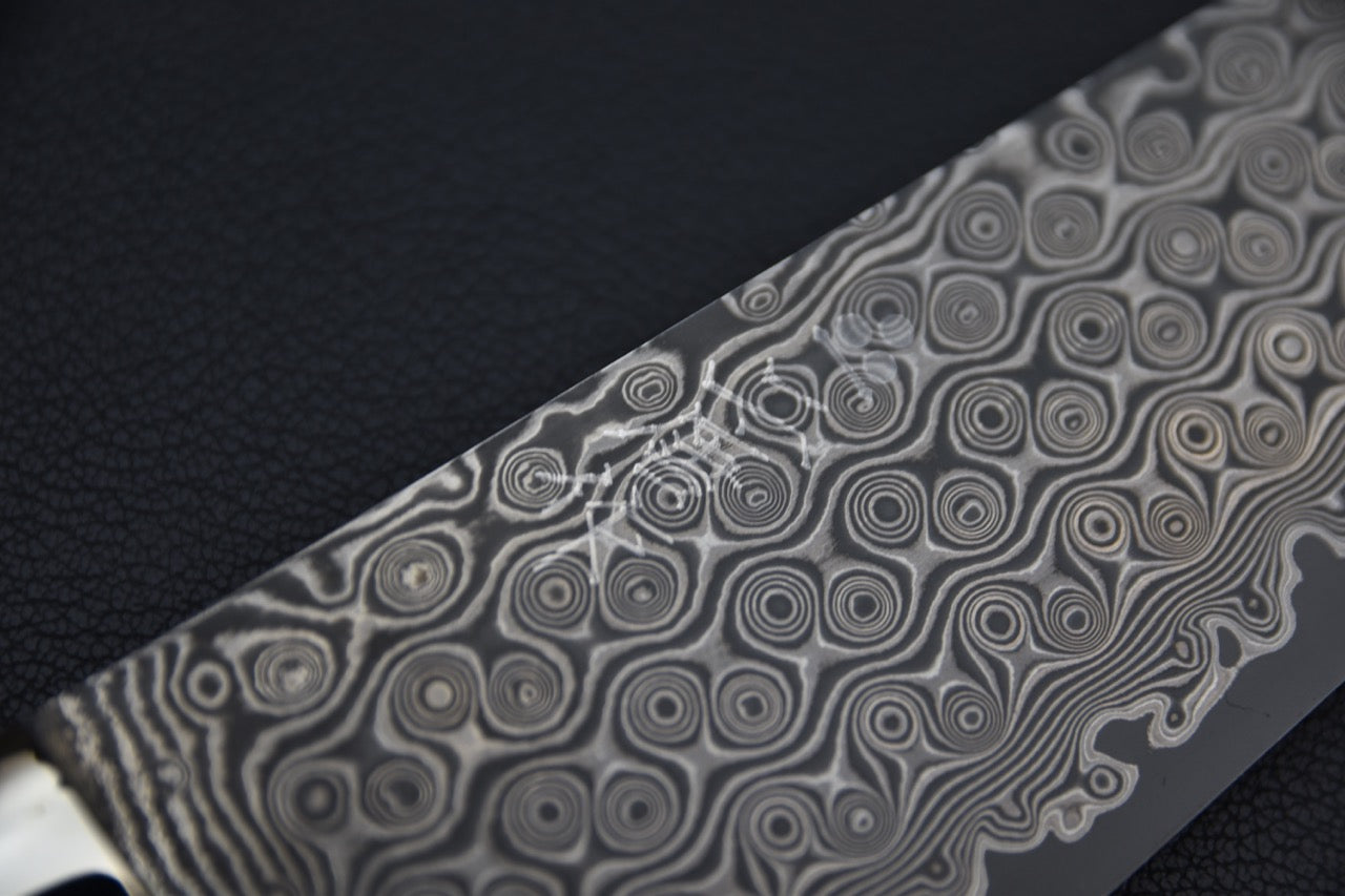 Nigara Hamono Gyuto Anmon Damascus 210mm SG2 Loupe d'érable