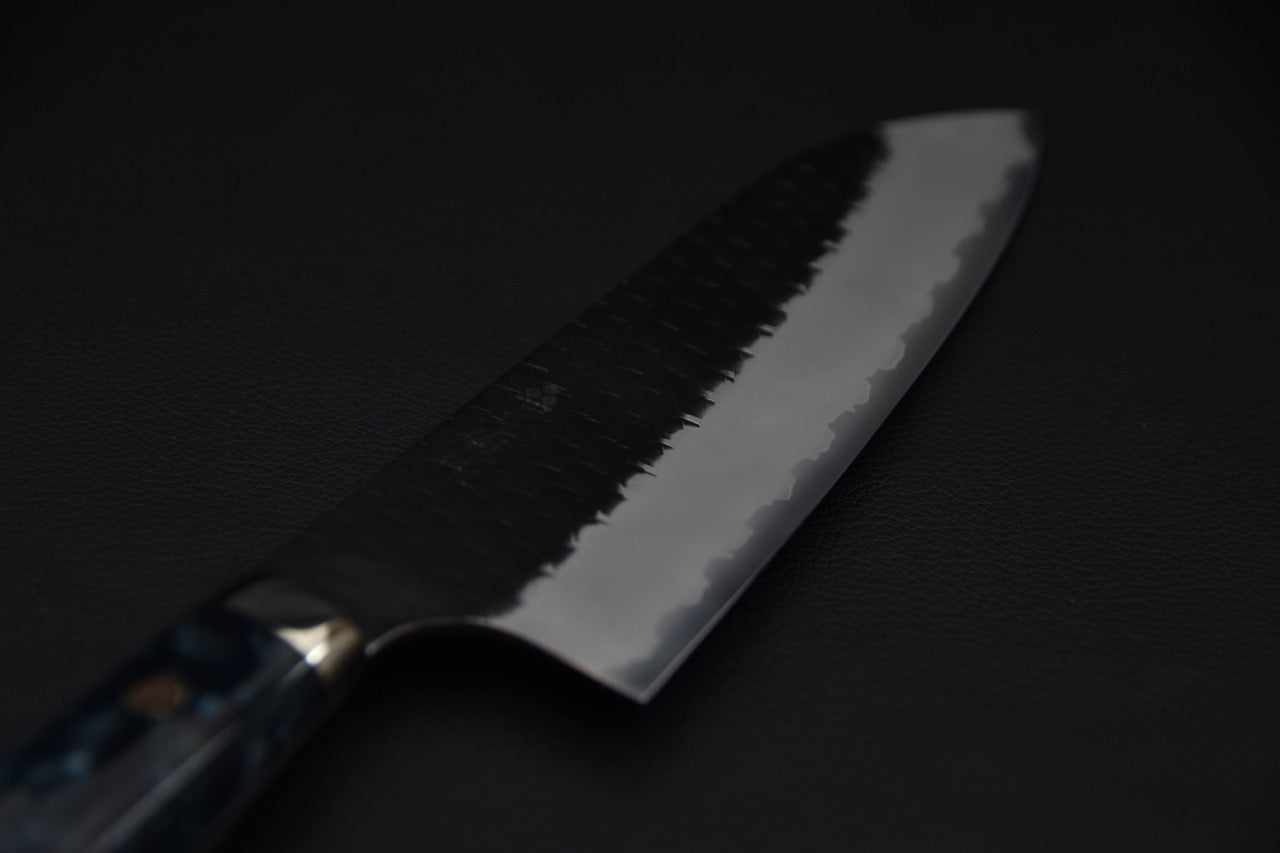 Nigara SG2 Kurouchi Tsuchime Santoku 180mm Acrylique Brume bleue