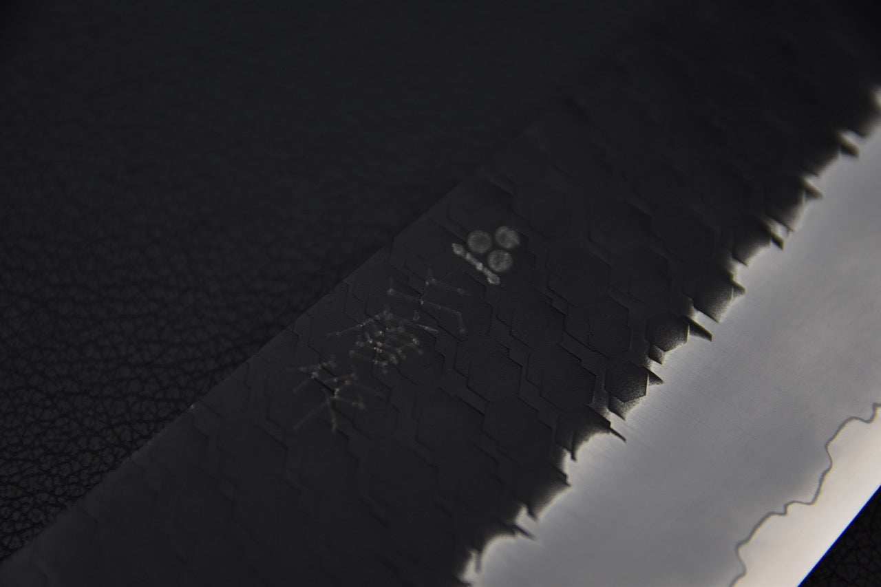 Nigara SG2 Kurouchi Tsuchime Santoku 180mm Acrylique Brume bleue