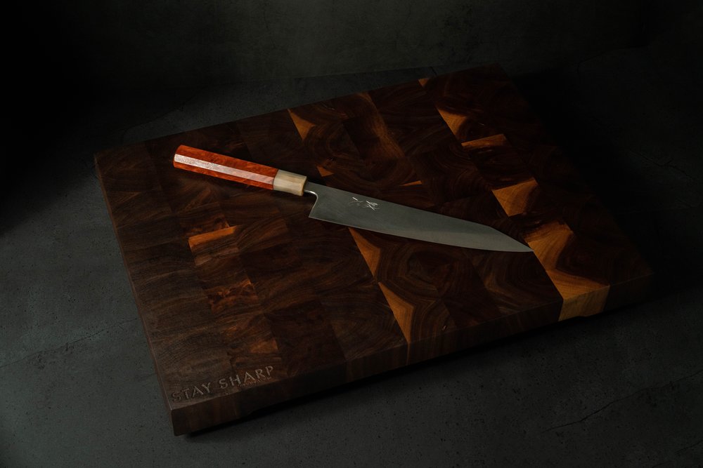 End grain cutting board by Shed'Oeuvre Black Walnut Large