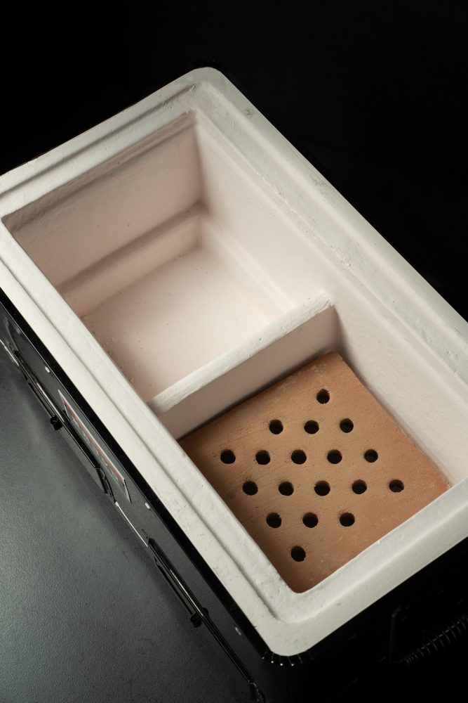 Komon BBQ Konro Teppan Noir