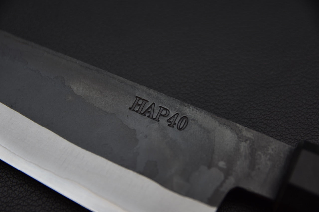 Yoshida Hamono HAP 40 Gyuto 210mm Kurouchi Loupe d'érable (Vert)